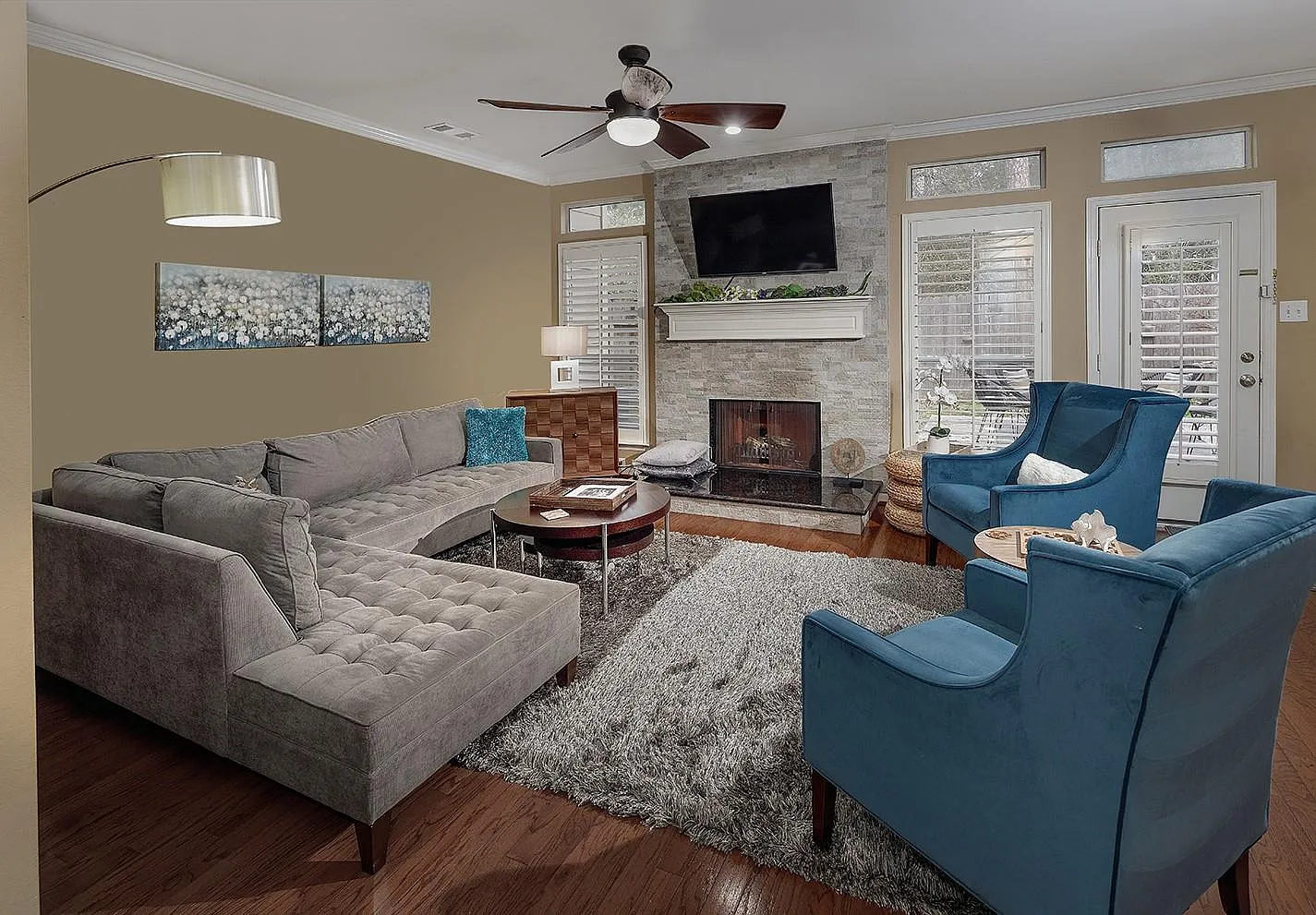 3 bed, 2.5 bath, 2087 sqft, $3,400 — Photo 4