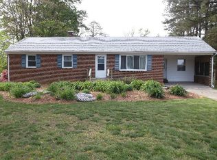 265 Fairgrounds Rd, Farmville, VA 23901