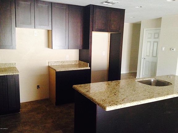 4th image of 1316 E Donner Dr