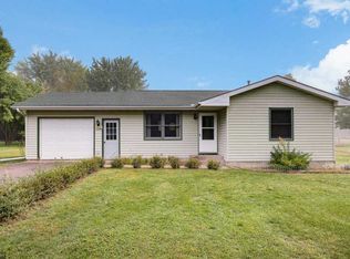 5960 Red Fox Run, North Branch, MN 55056