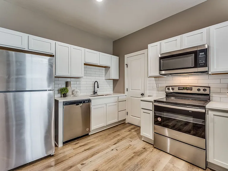 5410 N Sandkey St — Photo 12