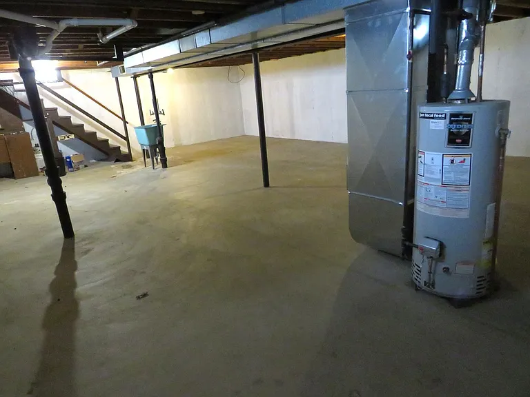 652 W Macarthur Ave — Photo 20