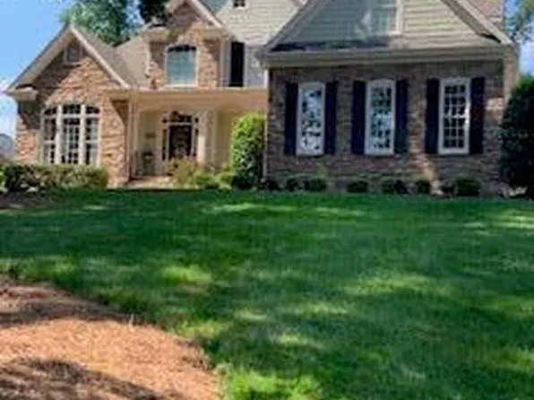 83 Broad Leaf Ct, Chapel Hill, NC 27517