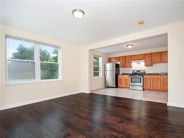 1325 Marigny St #2 — Photo 3