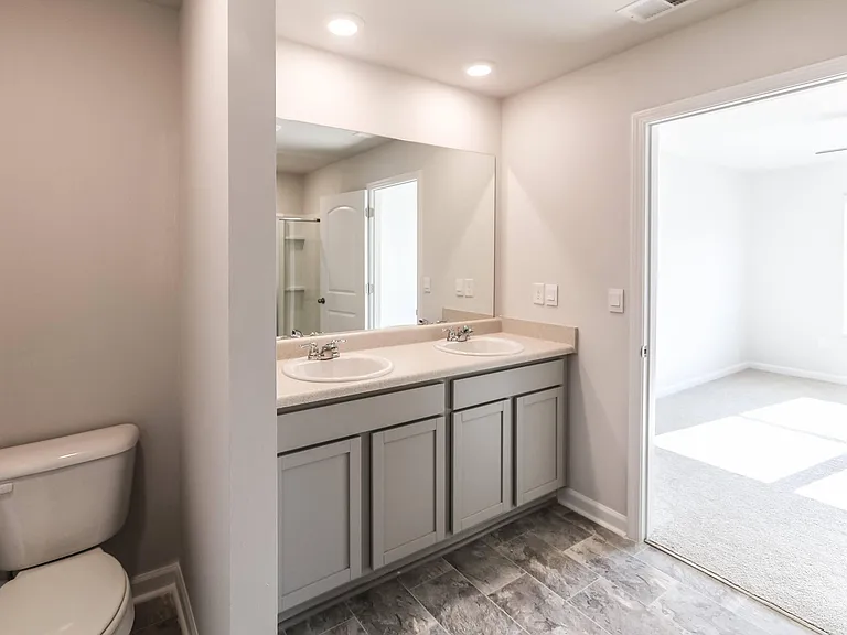 4347 Newland St — Photo 30