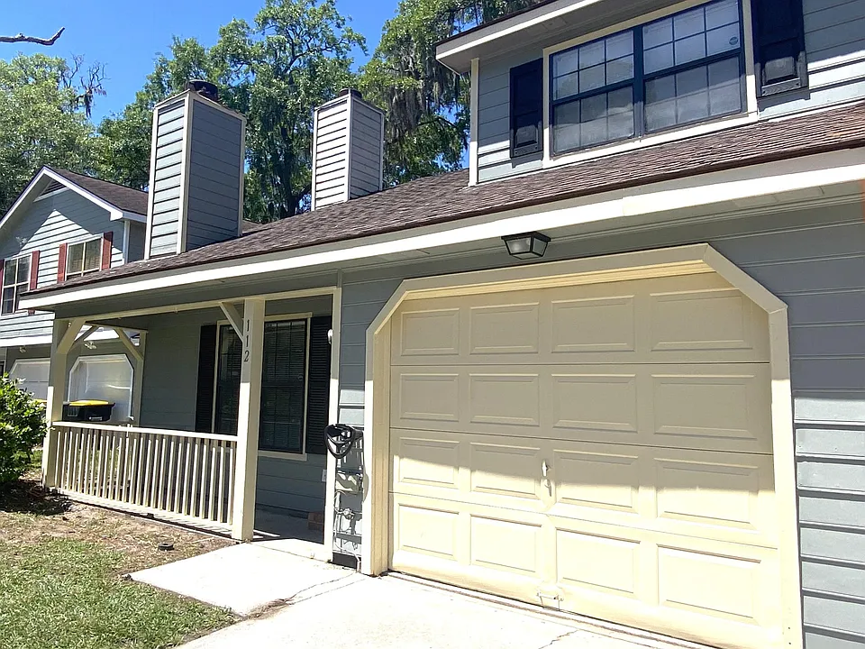 112 Holland Park Cir