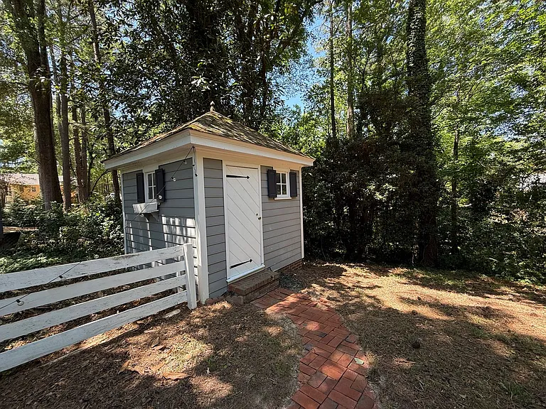 808 Buckle Ct — Photo 24