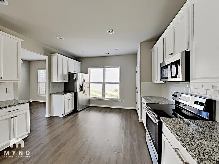 218 Hardy Water Dr — Photo 3