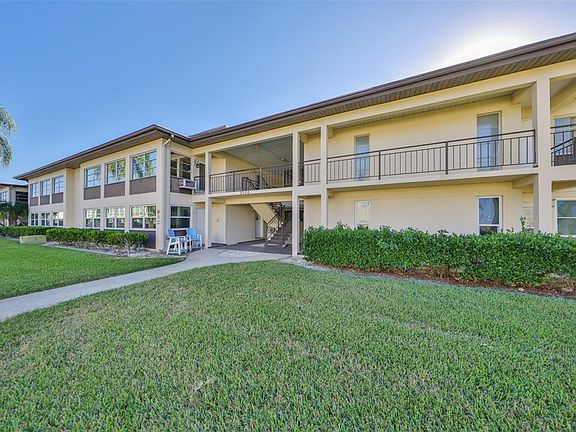 2nd image of 5108 Amulet Dr APT 206