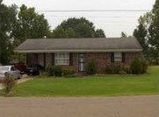 1008 Mayberry St, New Albany, MS 38652