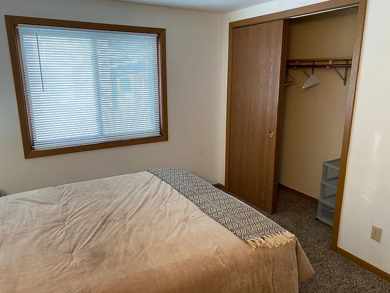 307 S Vine Ave — Photo 29