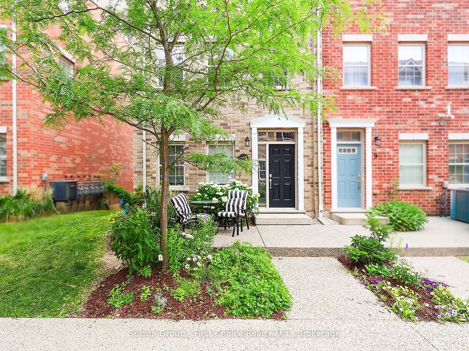 1st image of 11 John Russell Ln