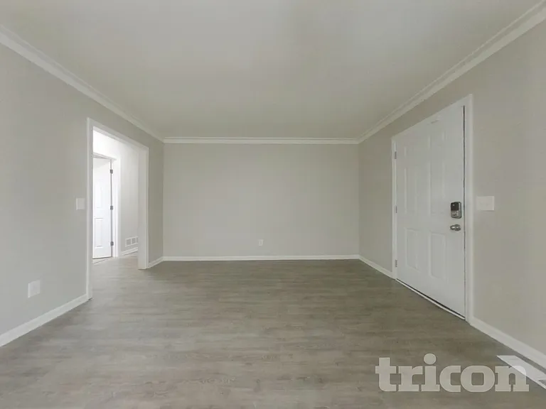 237 Trinity Three Rd — Photo 2