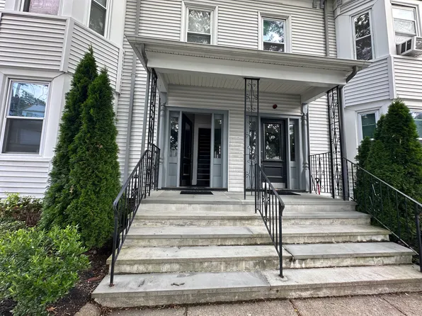 51 College Ave, Somerville, MA