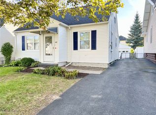 250 Roxford Rd N, Syracuse, NY 13208