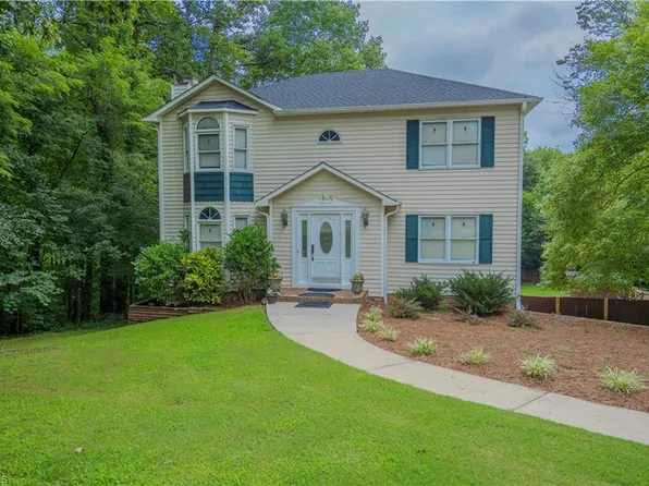 446 W Hunting Ridge Dr, Thomasville, NC 27360
