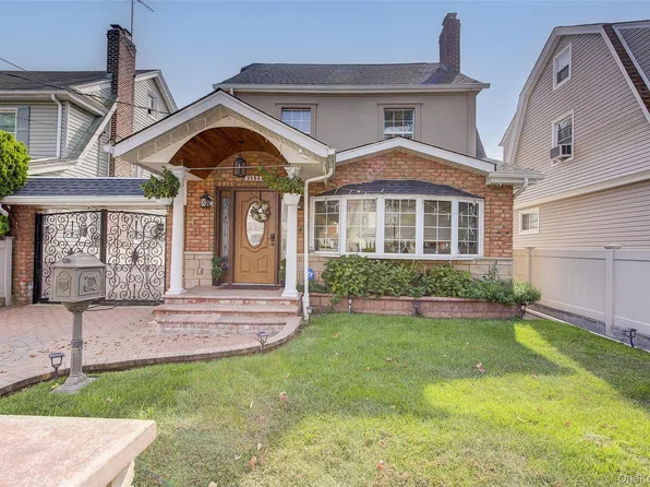 92-24 218 Street, Queens Village, NY 11428