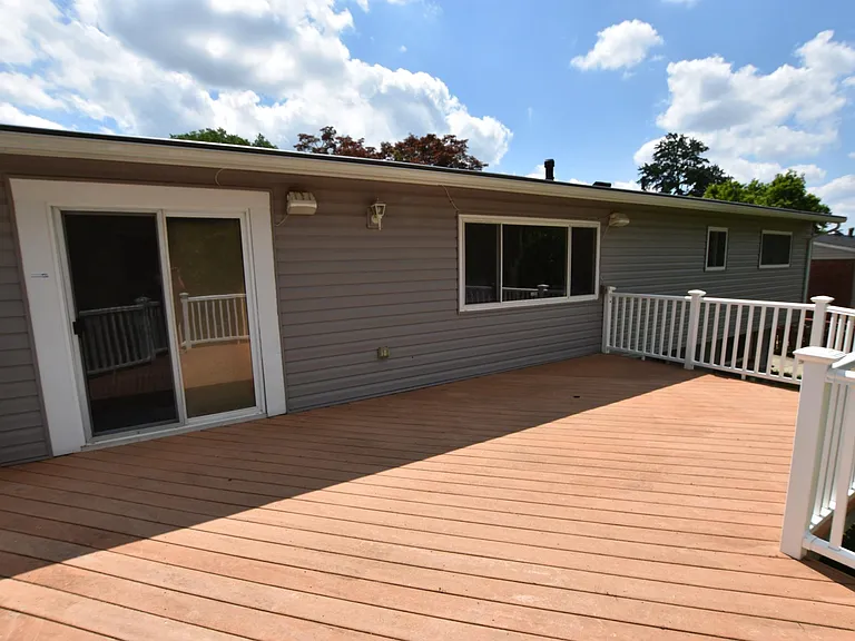 4015 Heathfield Rd — Photo 22