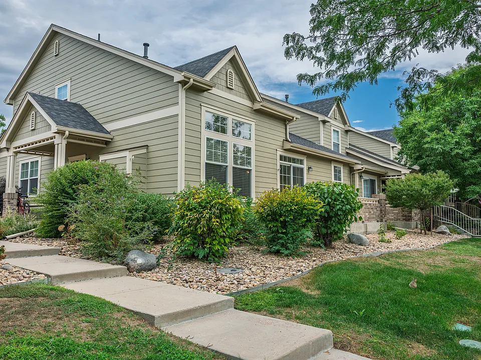 5108 Country Squire Way