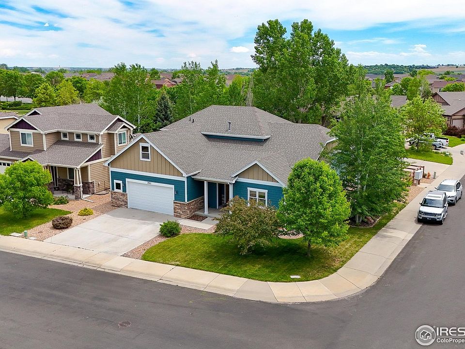 1st image of 2862 Ariel Dr