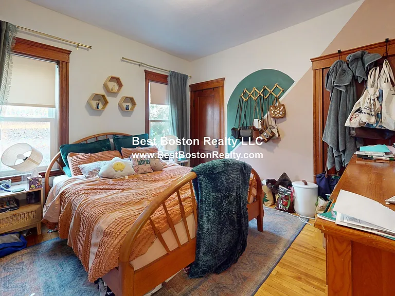 102 Raymond Ave — Photo 9