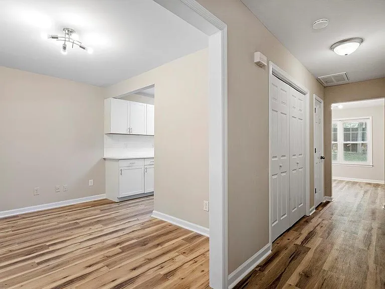 1611 Poole Rd — Photo 22