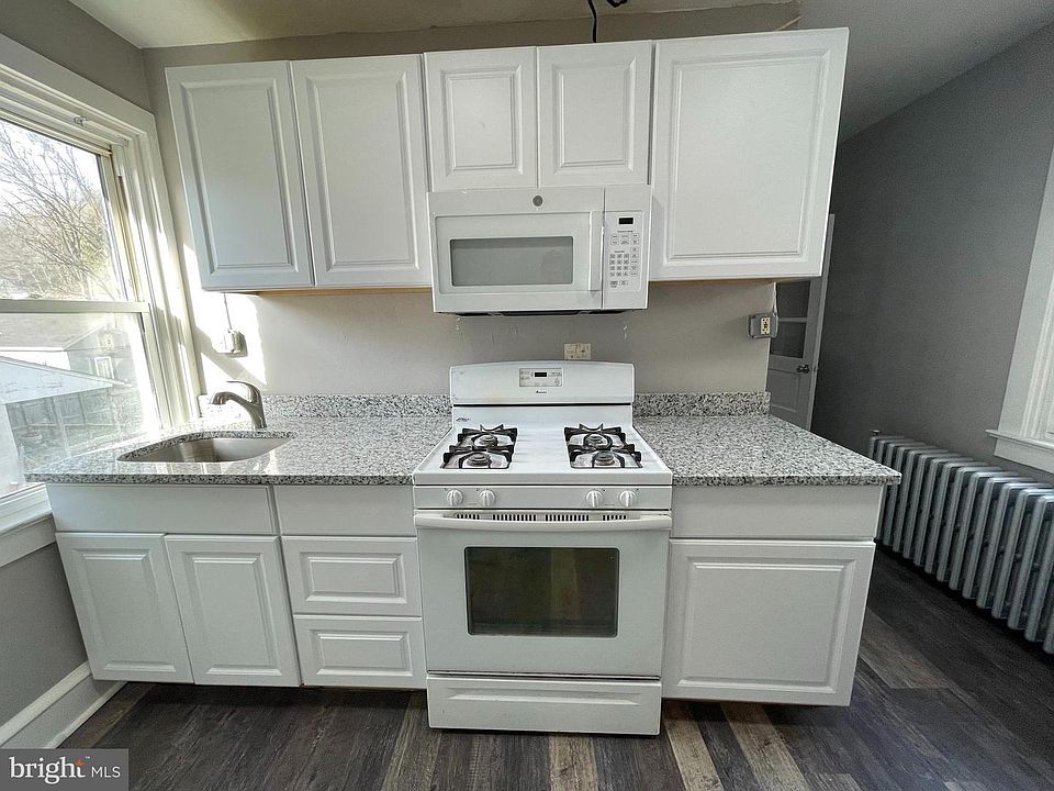 1st image of 227 W Church St