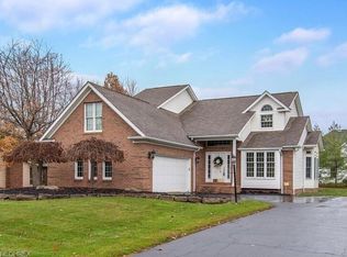 855 Shadowood Ln SE, Warren, OH