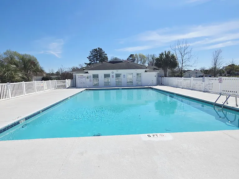 857 Nicholas Dr SW — Photo 26