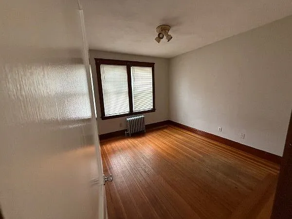 729 Academy Ave #1 — Photo 6