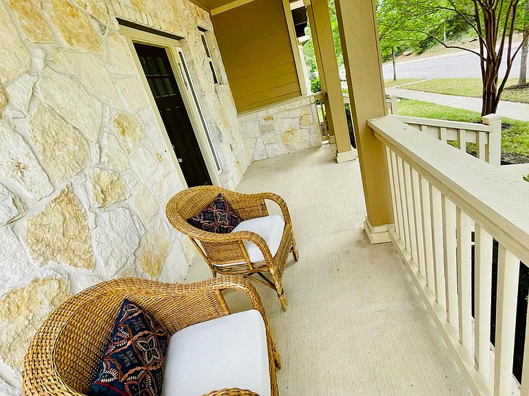 719 Heritage Springs Trl — Photo 27
