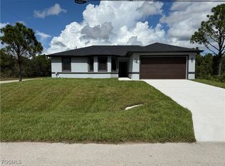 2820 47th St W, Lehigh Acres, FL 33971