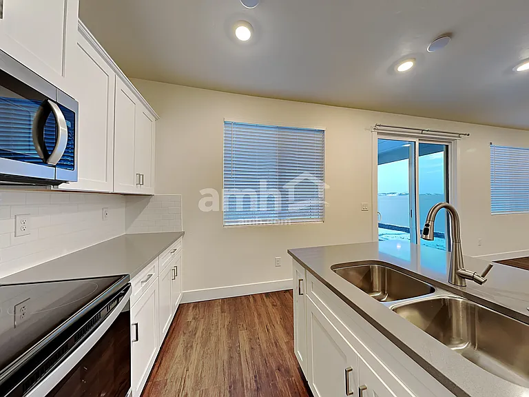 6678 Spriggel St — Photo 3
