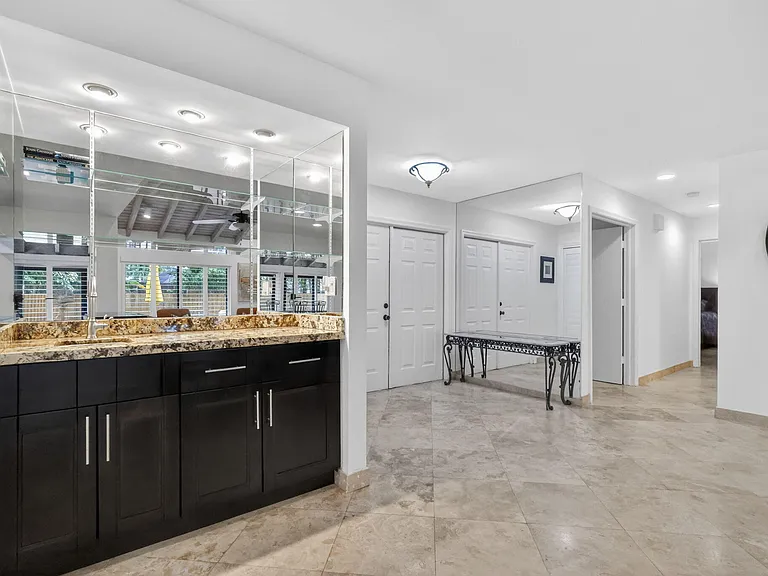 804 Foxpointe Cir — Photo 20
