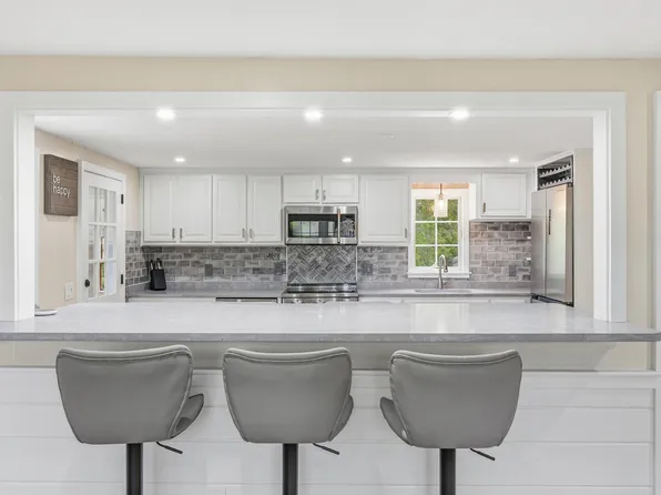 14 Ahab Road, Yarmouth Port, MA 02675