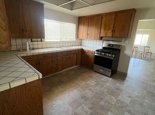 2491 Wright Rd, Hollister, CA