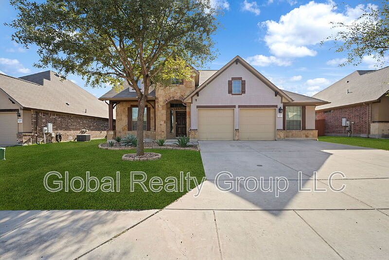 1st image of 2122 Pecan Hvn