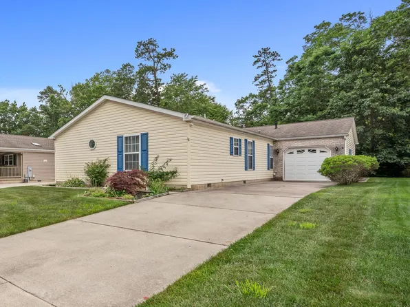 207 Pebble Beach Dr, Mays Landing, NJ 08330