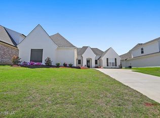 406 Pilot Cir, Brandon, MS 39047