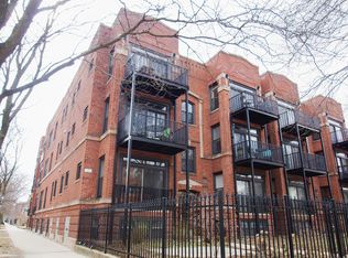 1433 W Addison St APT 2, Chicago, IL 60613