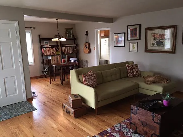 2 bed, 1140 sqft, $2,300 — Photo 3