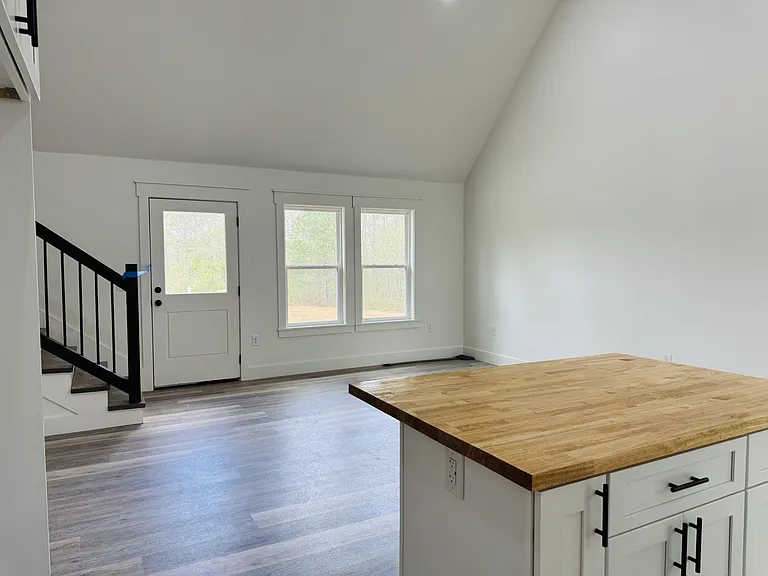 221 Sheffield Dr — Photo 14