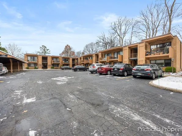 23 College Ave SE APT 13, Grand Rapids, MI 49503