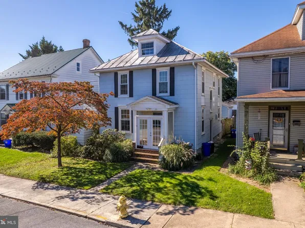 26 Cumberland Ave, Shippensburg, PA 17257