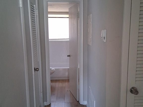3rd image of 195 Fairburn Rd NW #Fe06dbe62