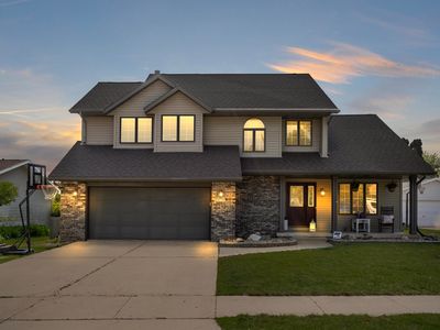 615 Hearthside Dr, Cedar Falls, IA, 50613