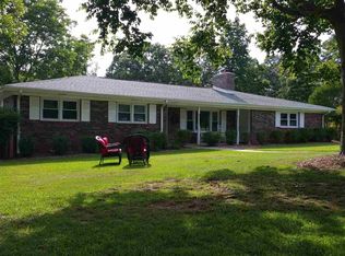 157 Beverly St, Central, SC 29630