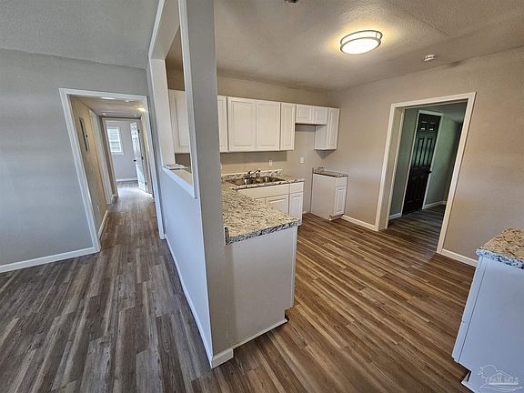 5th image of 5357 Locklin Ave