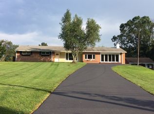 60 Laurel Cir, Malvern, PA 19355