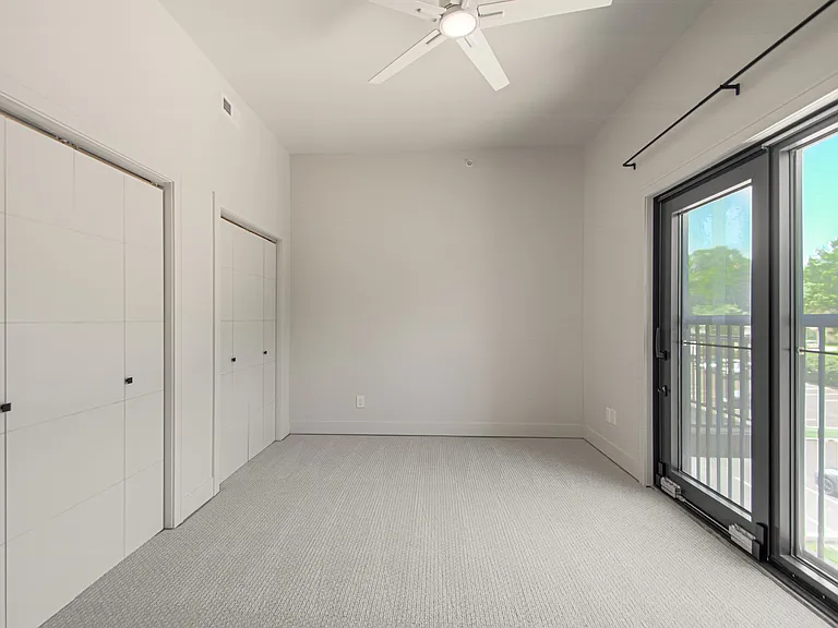 200 W Gregory Blvd #202 — Photo 20